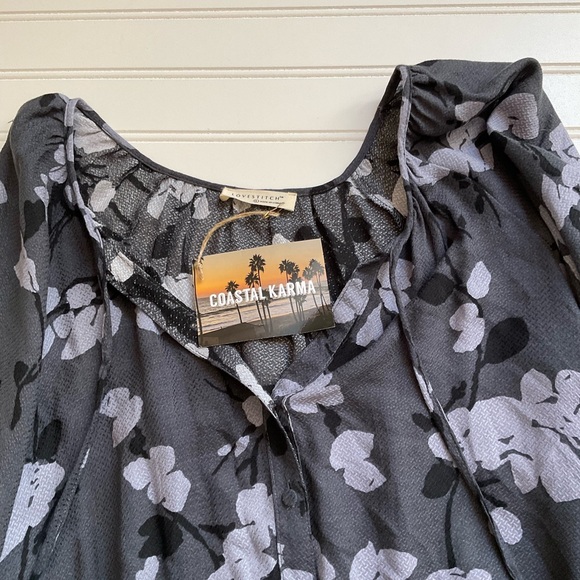 NWT- Lovestitch Blouse Size Large - Picture 3 of 6
